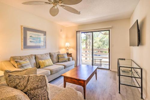 Hilton Head Condo: Pool, Hot Tub & Tennis Access!
