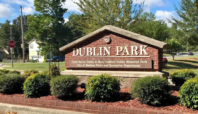 Historic Charm! Modern Unit Near Attractions, Breakfast