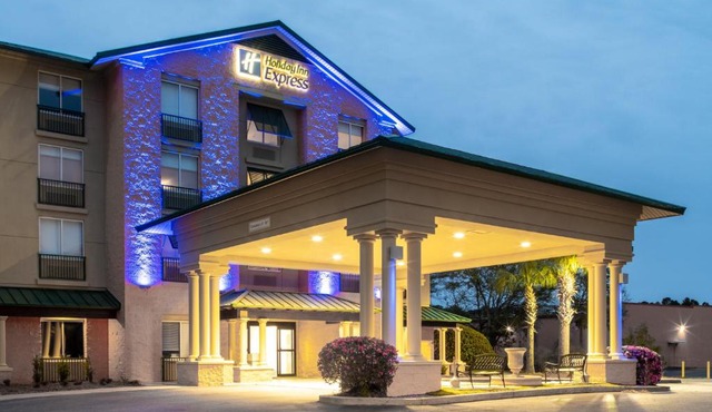 Holiday Inn Express Hotel & Suites Bluffton at Hilton Head Area by IHG