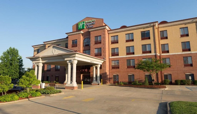 Holiday Inn Express Hotel & Suites Clinton by IHG