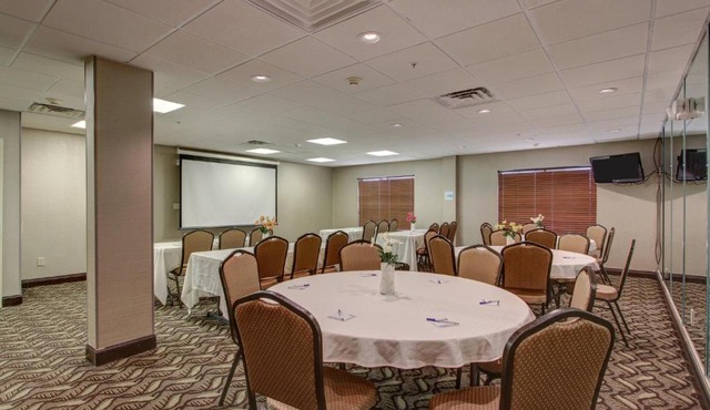 Holiday Inn Express Savannah South I-95 Richmond Hill by IHG