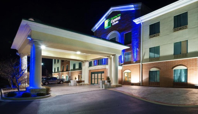Holiday Inn Express Suites Little Rock West by IHG