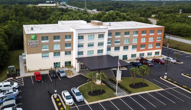 Holiday Inn Express & Suites Greenville S - Piedmont by IHG