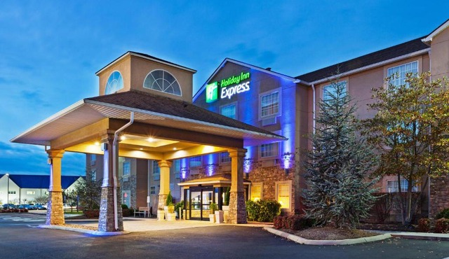 Holiday Inn Express & Suites Alcoa Knoxville Airport by IHG