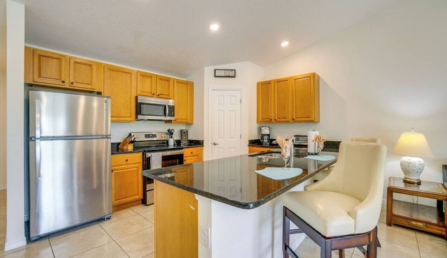 Home w/Easy Access to Beach & Fishermen's Village