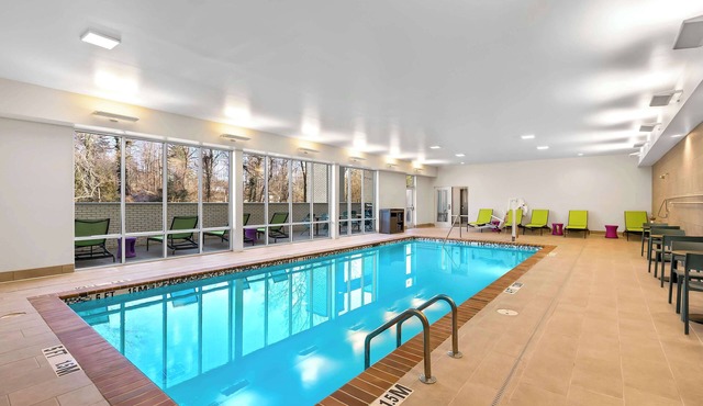 Home2 Suites By Hilton Hendersonville