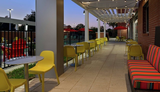 Home2 Suites by Hilton Orlando Near UCF