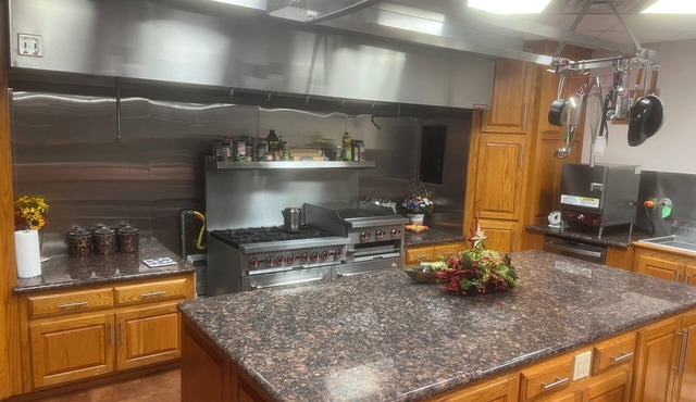 ICW Waterfront in Larose, LA. perfect for family gatherings. Great fishing