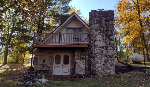 Keep it simple at this peaceful and centrally-located cabin near the Mississippi