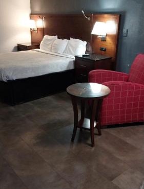 King Bed Hotel Room 154