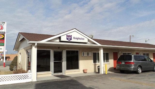 Knights Inn Ottawa