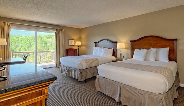 KW 102Q | 1BR/1BA Clayton stay w/2 Queen Beds