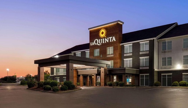 La Quinta by Wyndham Oxford - Anniston