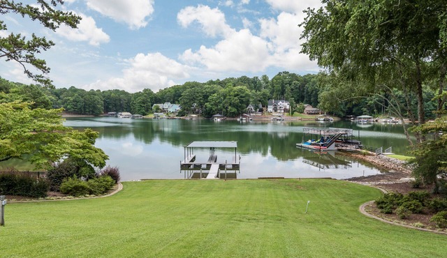 Lake Lanier Dream - Waterfront Escape