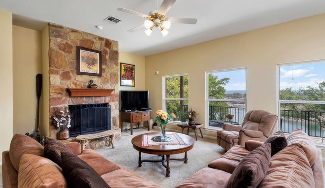 Lake Travis Waterfront Home: Boat Dock, Balcony