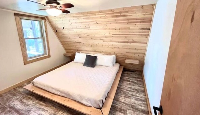 LakeFire Cabin