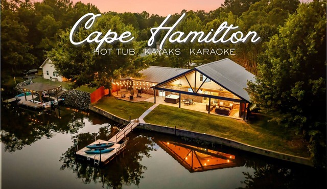 Lakefront 4BR on Lake Hamilton, Dock, Hot Tub, Game Room, Sleeps 10
