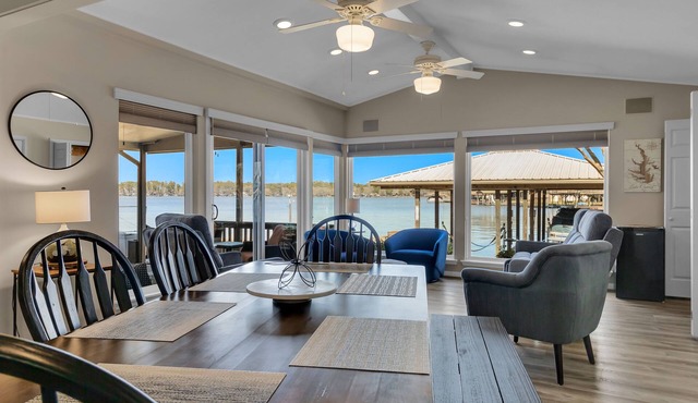 Lakefront Bliss: Your Serene Escape on Lake Conroe!