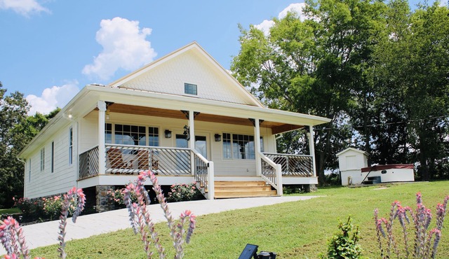 LakeView Farm with Smoky Mountain and lake views