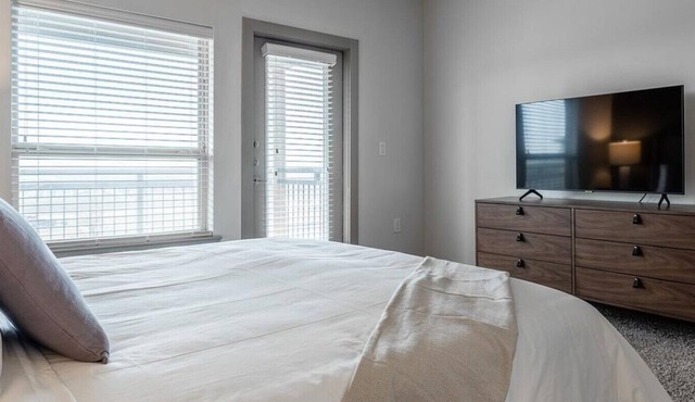 Landing at Madison at Westinghouse - 1 Bedroom in Downtown Georgetown