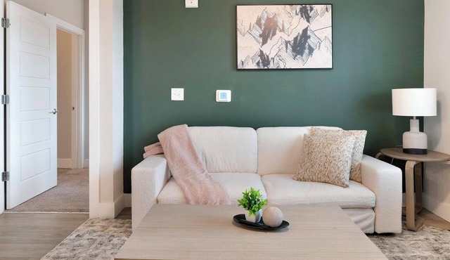 Landing | Beautiful 1BD, Clubhouse, Pool