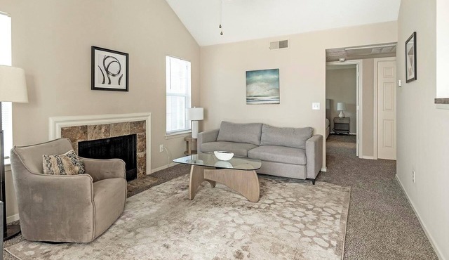 Landing | Beautiful 1BD, Pool, Tennis Court