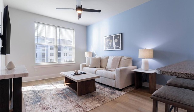 Landing | Beautiful 1BD, Yoga Studio, Pool