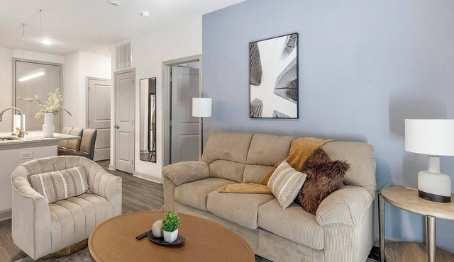 Landing | Beautiful 2BD, Gym, Yoga Studio in Arlington
