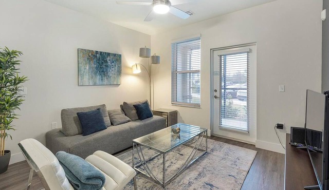 Landing | Chic 1BD, Gym, Clubhouse