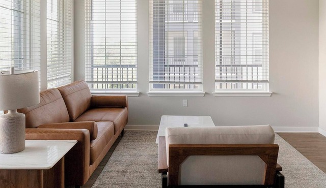 Landing | Chic 2BD, Clubhouse, Gym