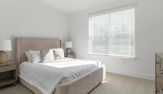 Landing | Modern 1BD, Clubhouse, Gym