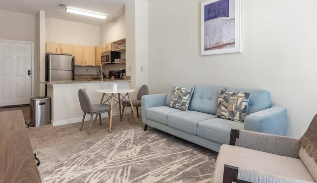 Landing | Modern 1BD, Gym, Clubhouse