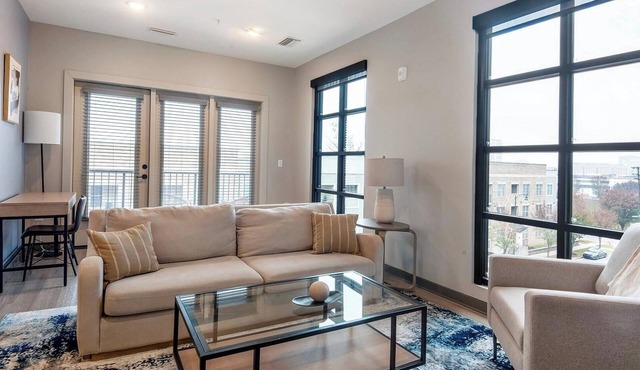 Landing | Spectacular 1BD, Yoga Studio, Pool