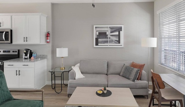 Landing | Spectacular 2BD, Gym, Courtyard