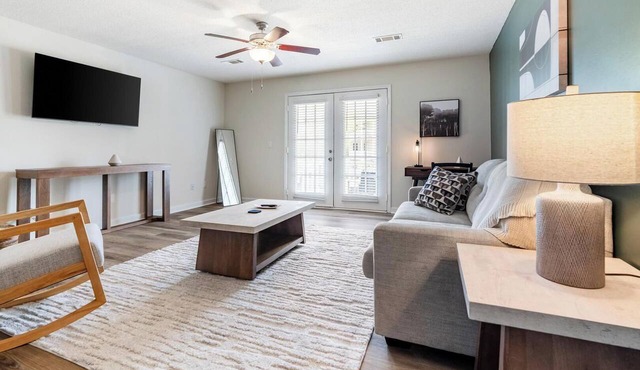 Landing | Spectacular 2BD, Gym, Game Room