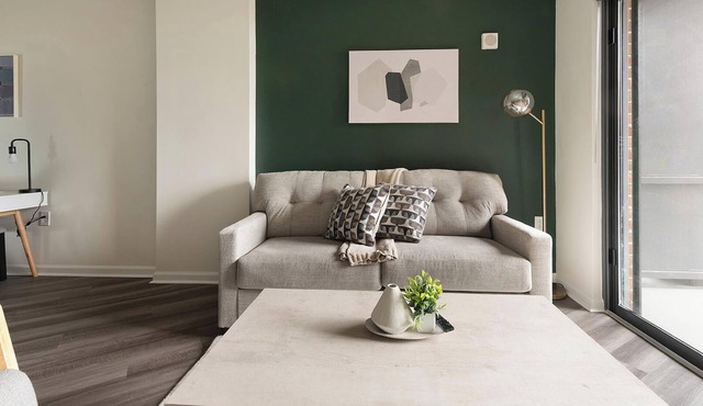 Landing | Stunning 1BD, Gym, Courtyard