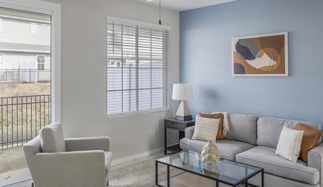 Landing | Stunning 2BD, Pool, Courtyard