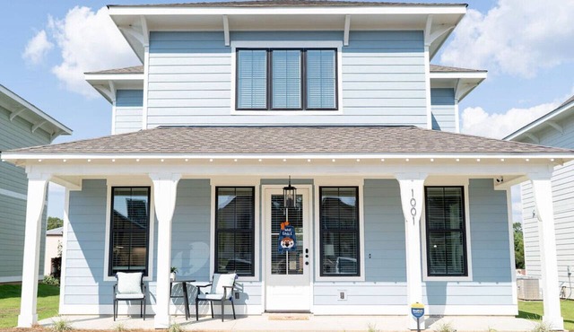 Large Auburn Getaway Next to Vet School