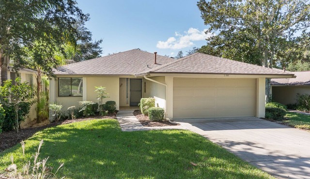 Lovely home in Brae Burn II with 2-car garage. BB202