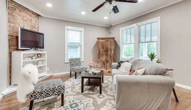 Lovely Southern Charm in the Heart of the City