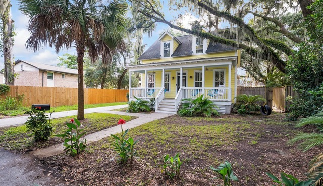 Lowcountry Home - Near Downtown and Easy Drive to Parris Island