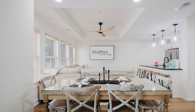 Lowcountry Landing! 3-story townhouse in Old Town's Promenade