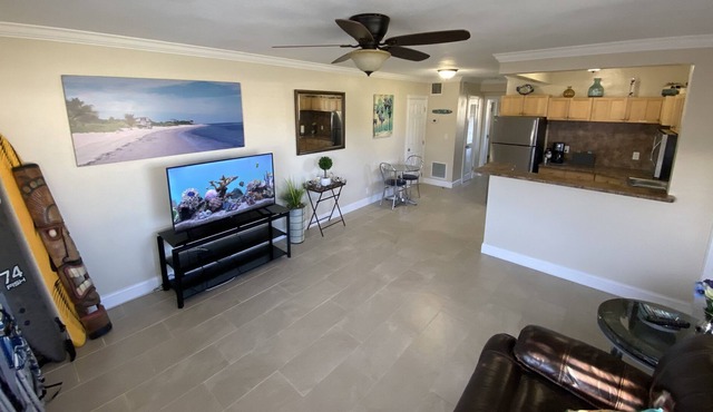 Lucky Beach Retreat! 1 mile to Beach! Low Cleaning Fee!