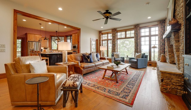 Luxe Mountain-View Cashiers Villa w/ Covered Deck!
