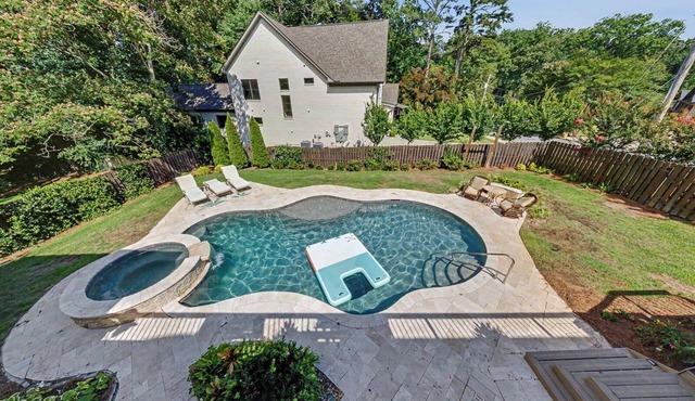 Luxury 6BR estate with private pool | golfcart