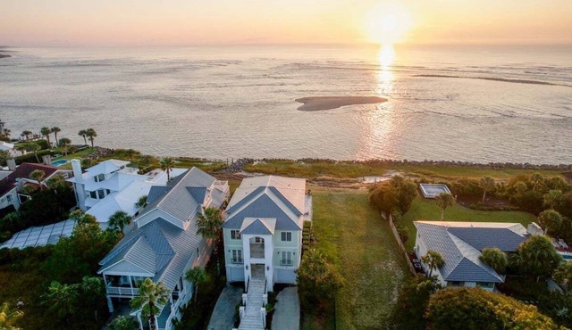 Luxury Oceanfront Home with Breath Taking Sunrise