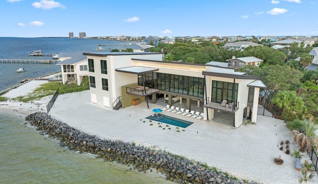 Luxury Waterfront 6 Bedroom. 6.5 Bath Home with Private Pool!