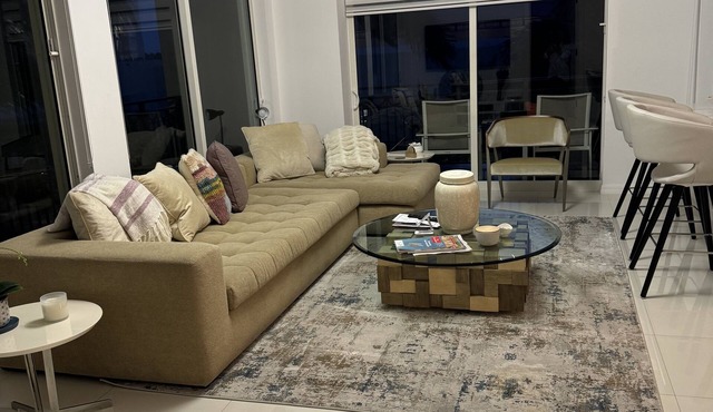 Magnificent 3 bed in City Place, Downtown West Palm Beach