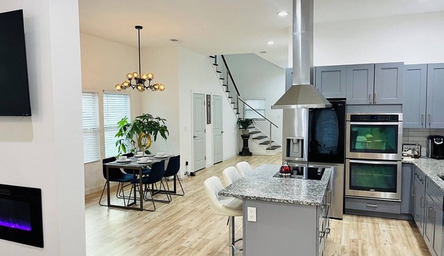 Marvelous 4-bedroom bungalow Near Downtown Atlanta