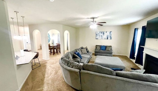 McDonough Home Away from Home with Yard, Patio, WiFi, Near Atl Motor Speedway!